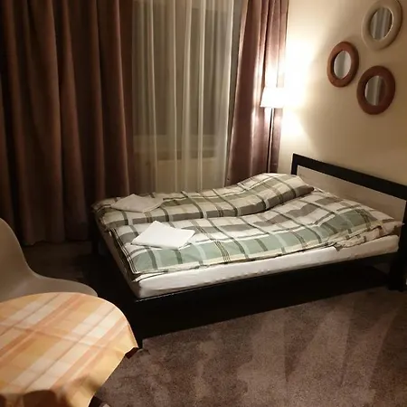 בית אירוח Goscinne Cykada שצ'קלארסקה פוראובה